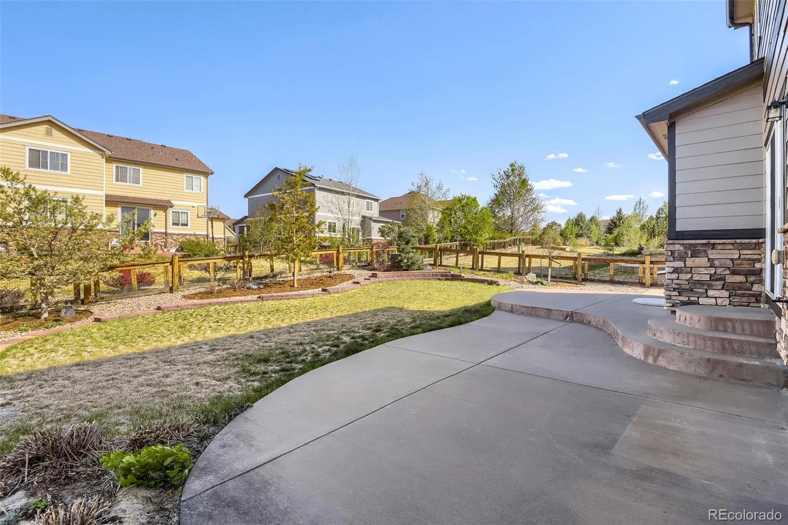 26070 E Davies Drive Aurora CO 80016 MLS #REC7859579 04232026003656 1600 40