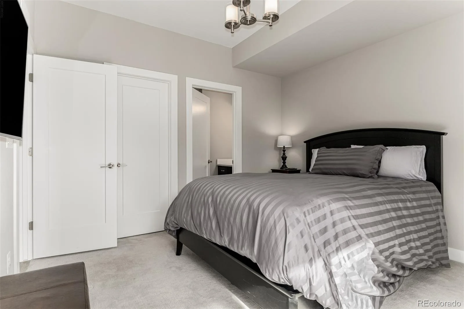6984 E 1st Avenue Denver CO 80230 MLS #REC7861797 06122026232324 1600 31