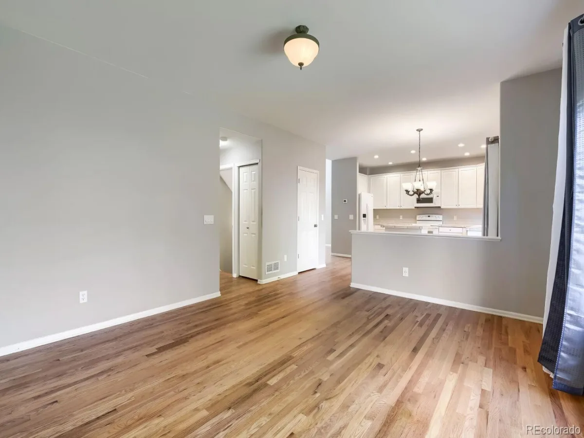 9889 Thornbury Way Littleton CO 80129 | MLS #REC7864212 08272026205538 1200 10