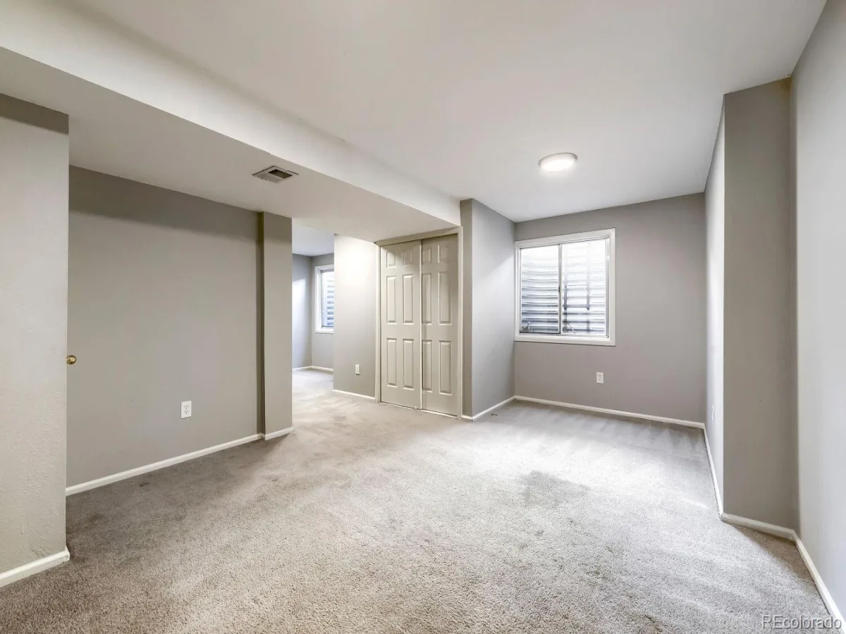 9889 Thornbury Way Littleton CO 80129 | MLS #REC7864212 08272026205538 1200 11