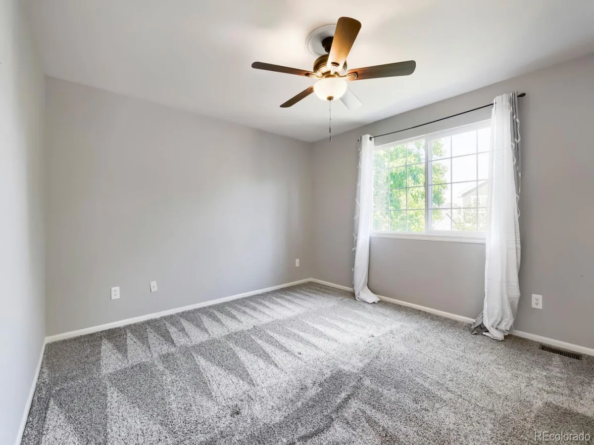 9889 Thornbury Way Littleton CO 80129 | MLS #REC7864212 08272026205538 1200 14
