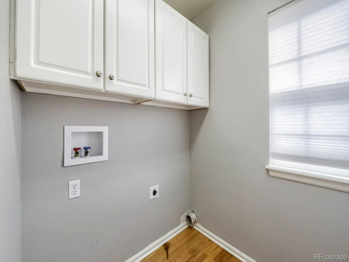 9889 Thornbury Way Littleton CO 80129 | MLS #REC7864212 08272026205538 1200 22