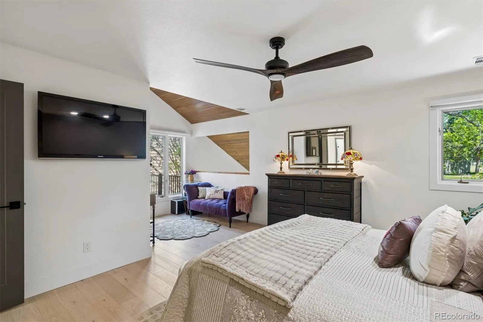 1567 W Briarwood Avenue Littleton CO 80120 MLS #REC7864676 05232026182404 1600 15