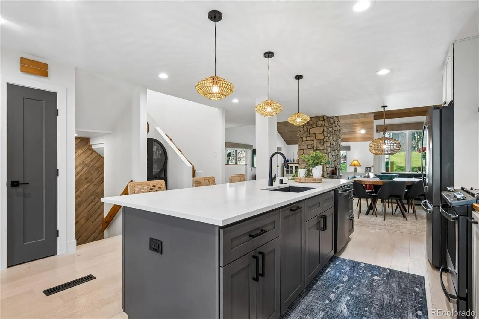 1567 W Briarwood Avenue Littleton CO 80120 MLS #REC7864676 05232026182404 1600 3