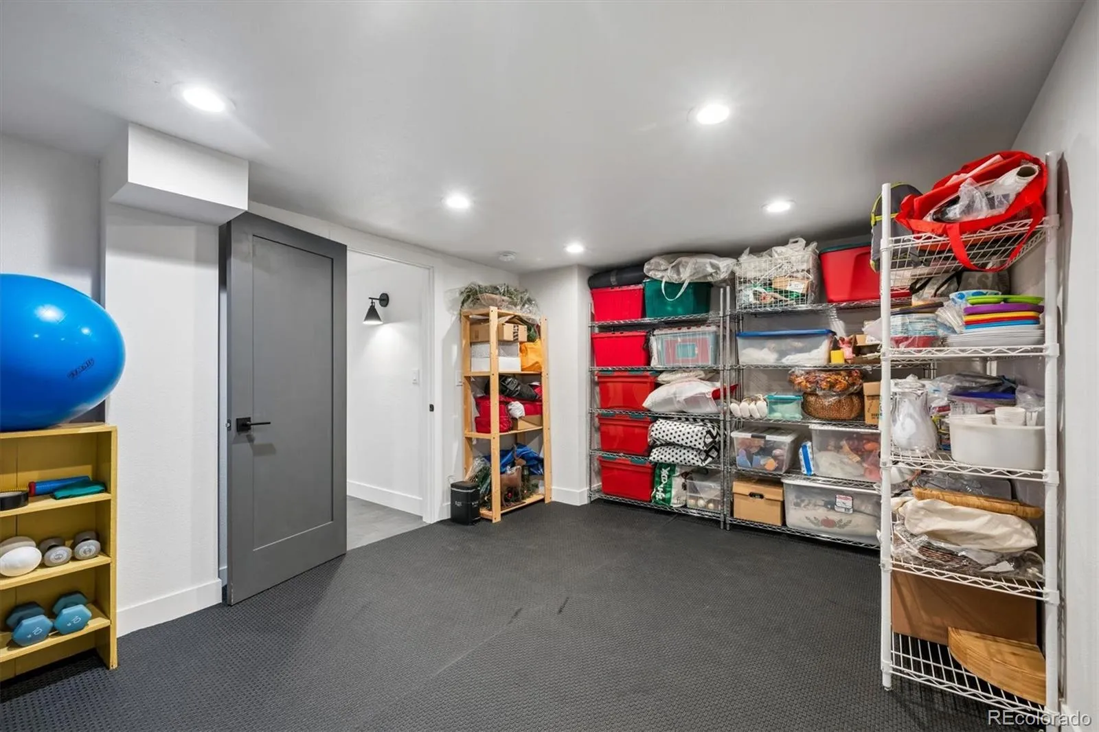 1567 W Briarwood Avenue Littleton CO 80120 MLS #REC7864676 05232026182404 1600 35