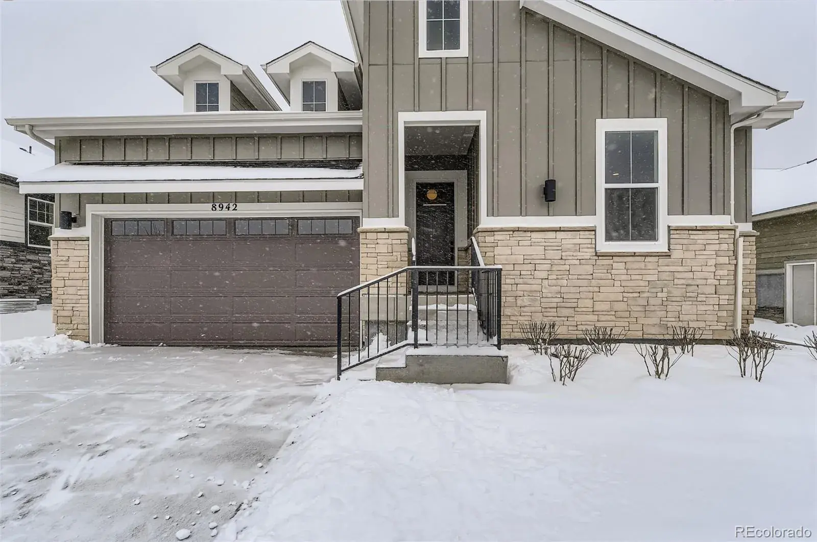 8942 S Riviera Way Aurora CO 80016 MLS #REC7865358 01282026154752 1600 3