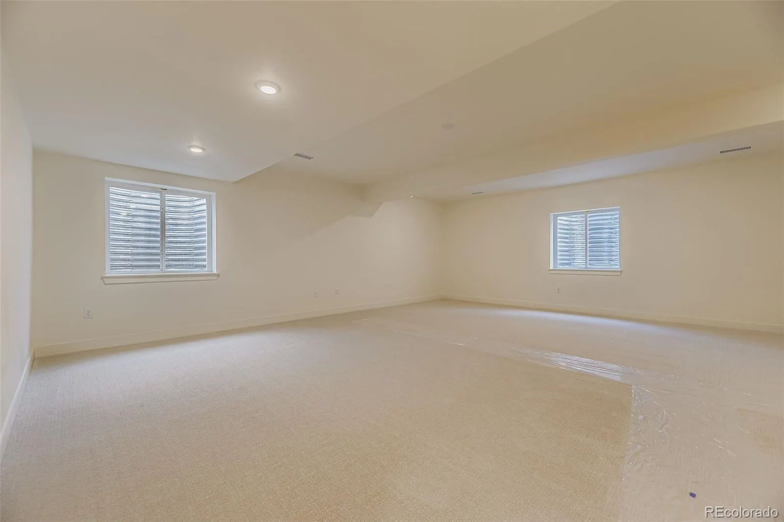 8942 S Riviera Way Aurora CO 80016 MLS #REC7865358 06252026223906 1600 20