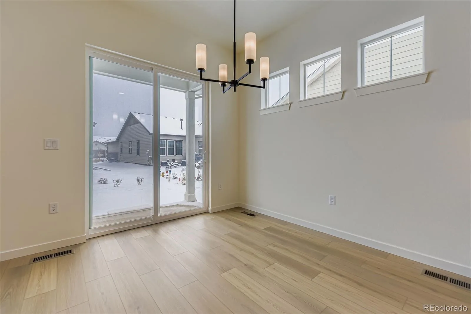 8942 S Riviera Way Aurora CO 80016 MLS #REC7865358 06252026223906 1600 8