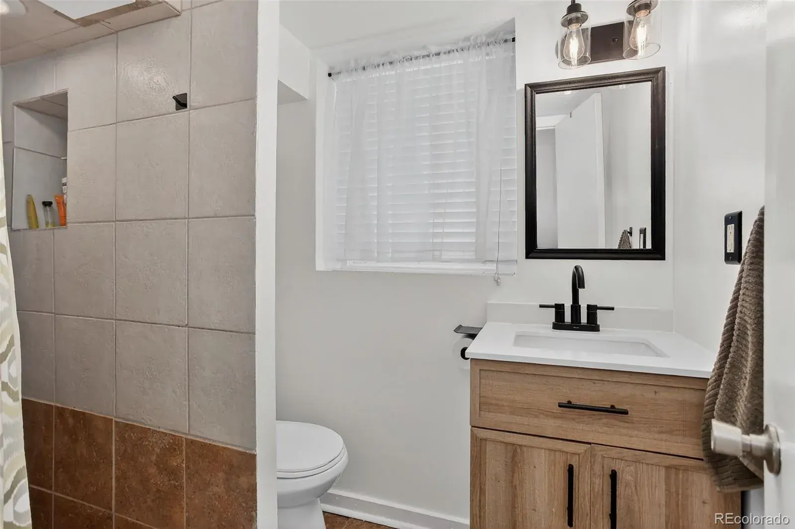 03062026162053 1600 32