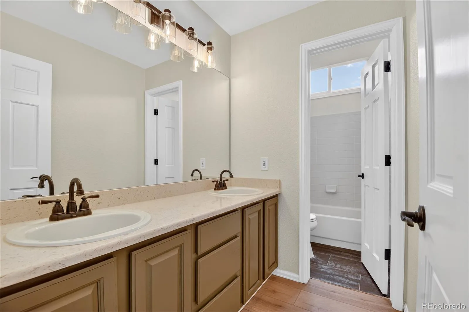 9268 Canyon Wren Court Highlands Ranch CO 80126 MLS #REC7866591 06022026063007 1600 37