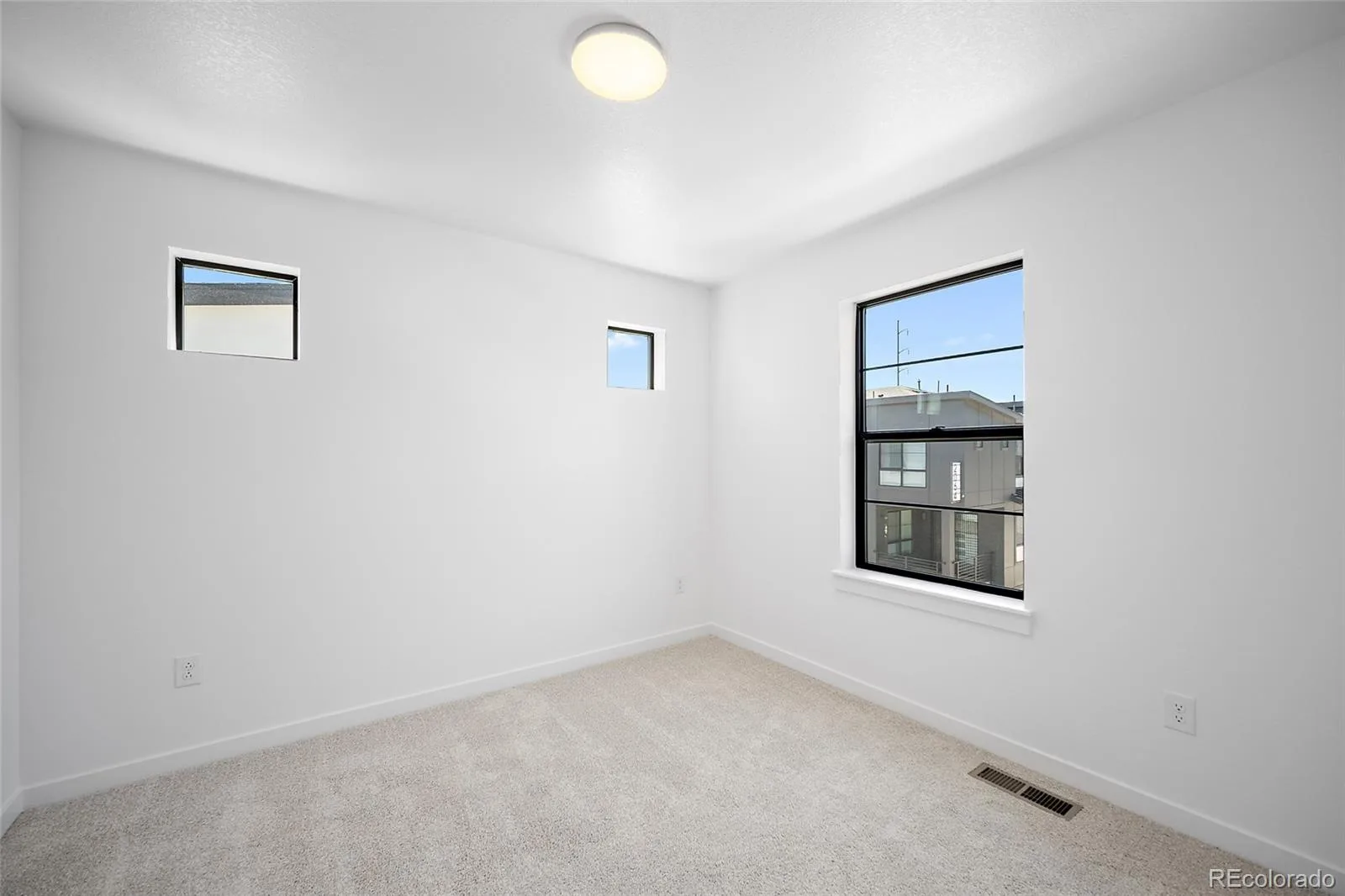 2020 S Holly Street #3 Denver CO 80222 MLS #REC7867127 07172026164509 1600 20