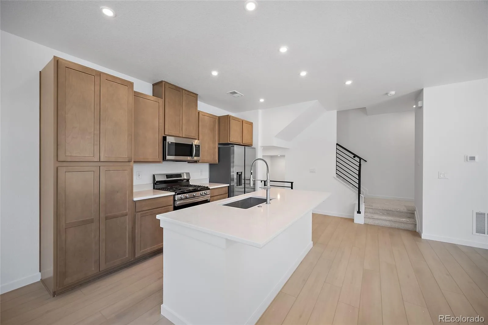 2020 S Holly Street #3 Denver CO 80222 MLS #REC7867127 07172026164509 1600 6