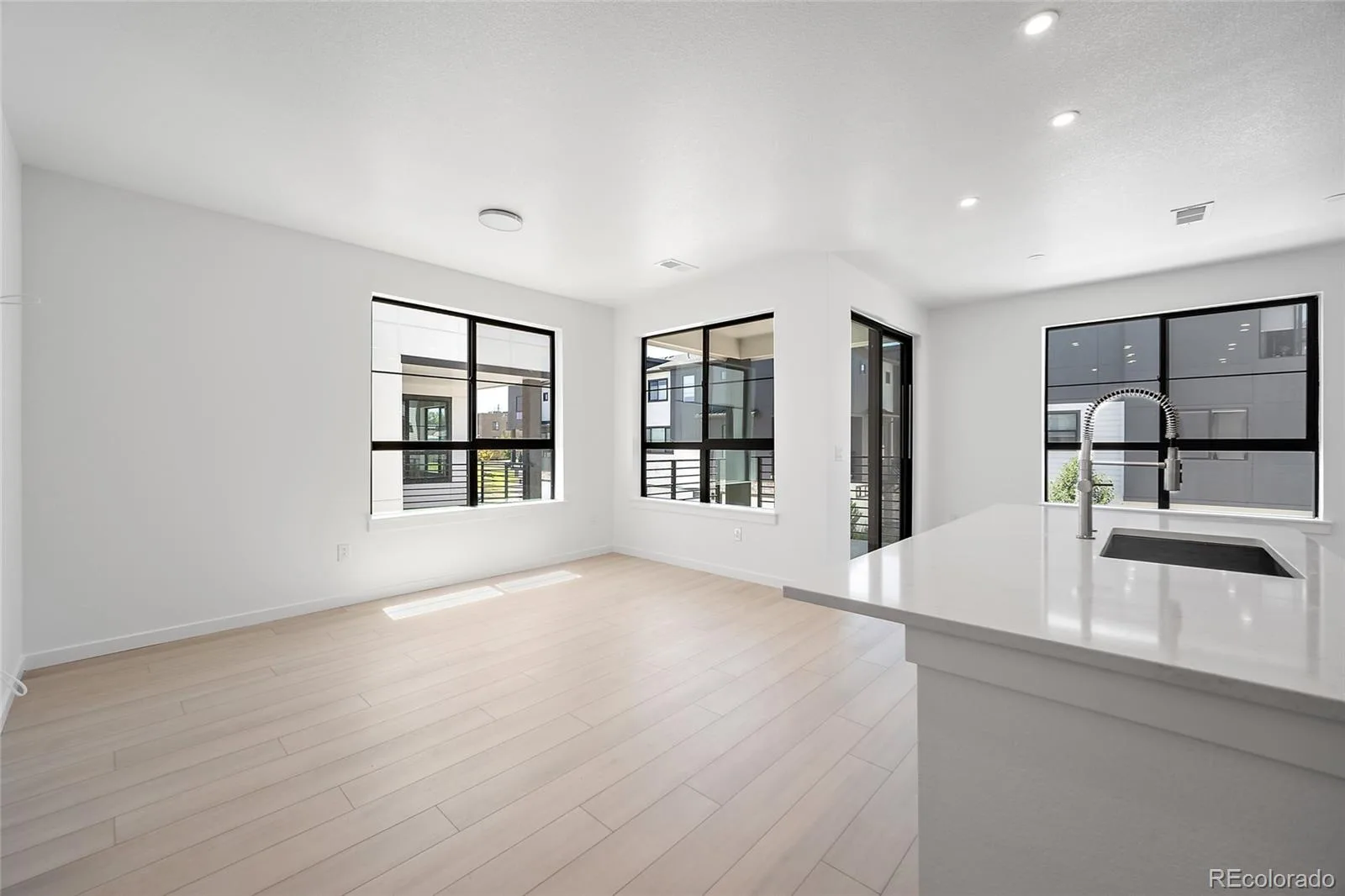 2020 S Holly Street #3 Denver CO 80222 MLS #REC7867127 07172026164509 1600 8