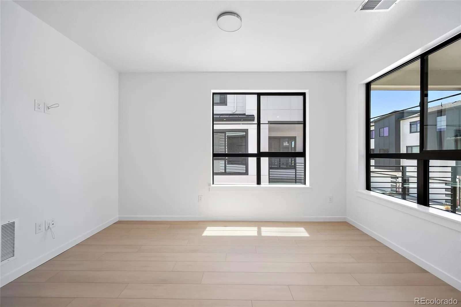 2020 S Holly Street #3 Denver CO 80222 MLS #REC7867127 07172026164509 1600 9