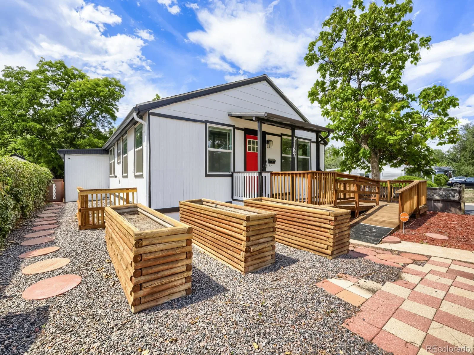 1187 Syracuse Street Denver CO 80220 | MLS #REC7868219 08292026220811 1600 2