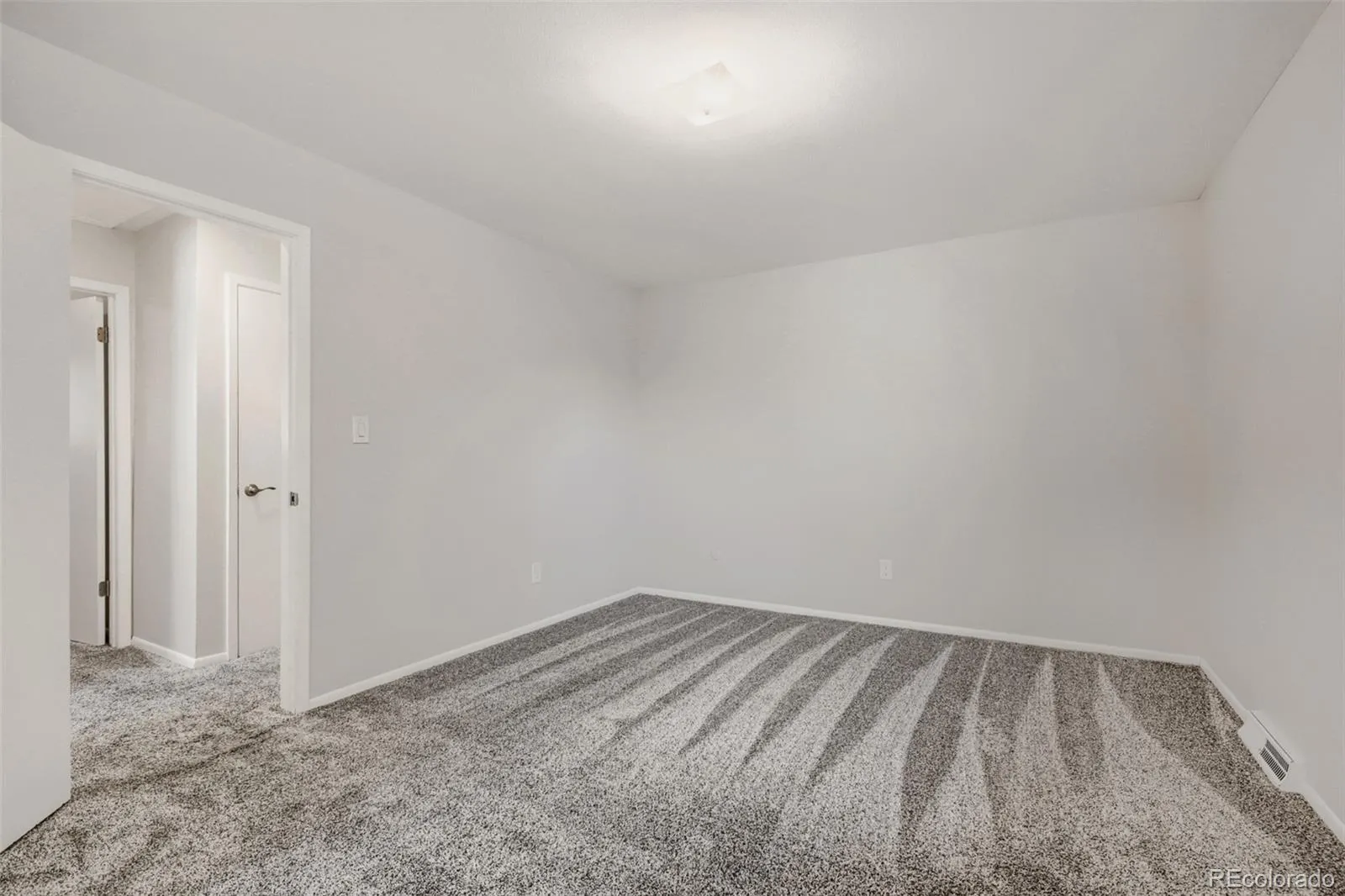 1182 Nucla Street Aurora CO 80011 MLS #REC7868517 05142026220955 1600 11