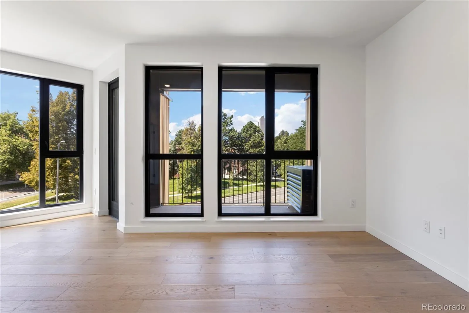 03232026210557 1600 13