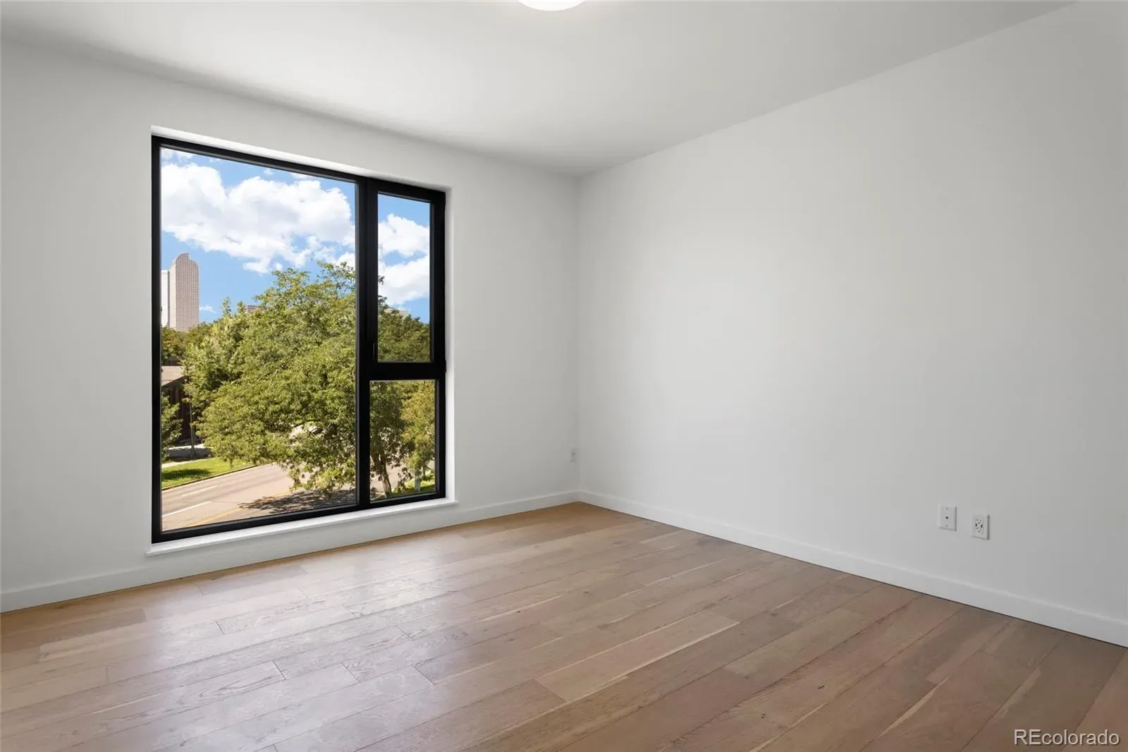 03232026210557 1600 17