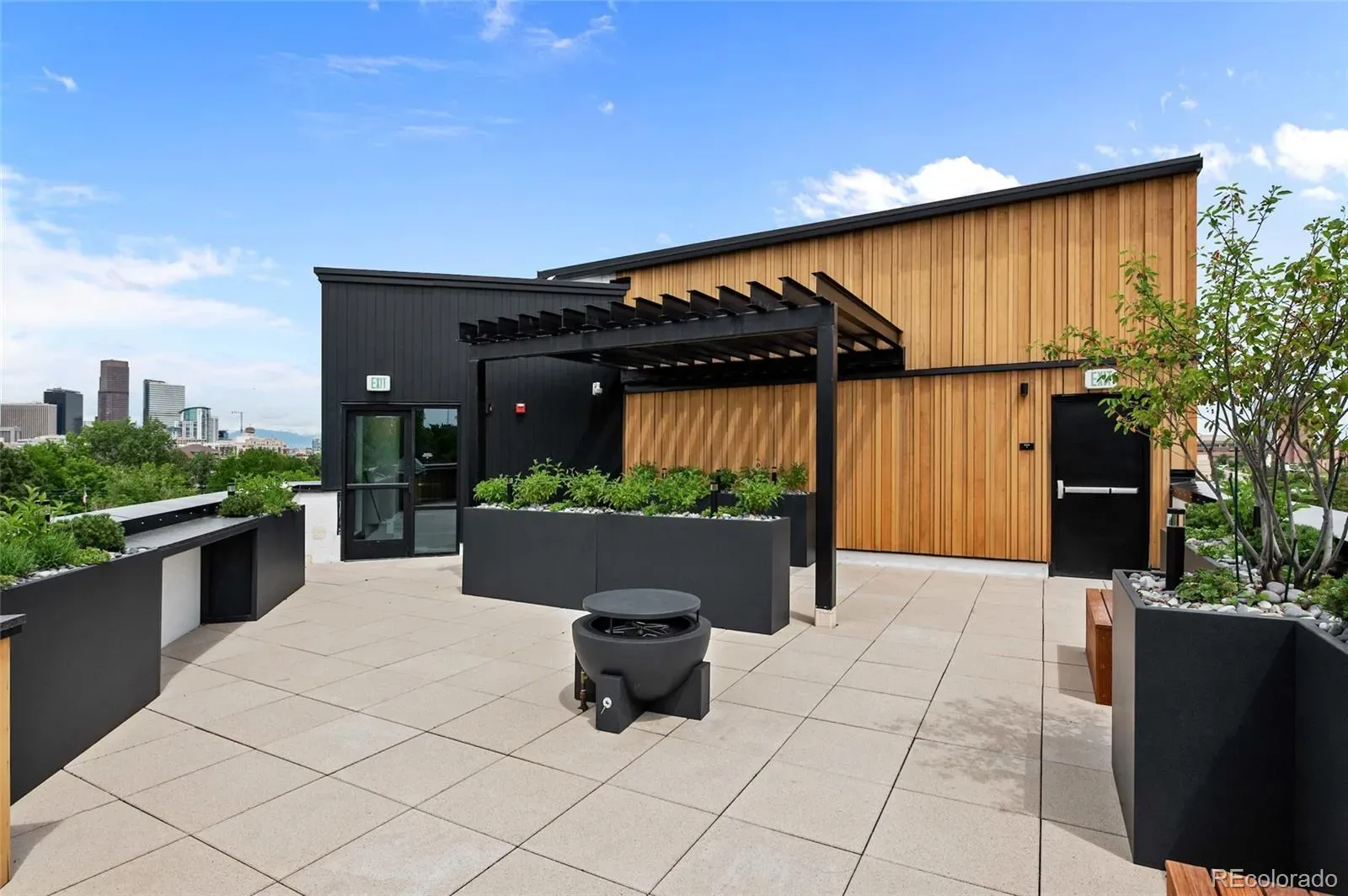 03232026210557 1600 35