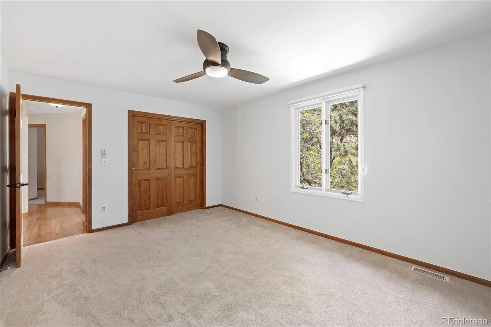 407 Defrance Drive Golden CO 80401 MLS #REC7869840 06092026043007 1600 23