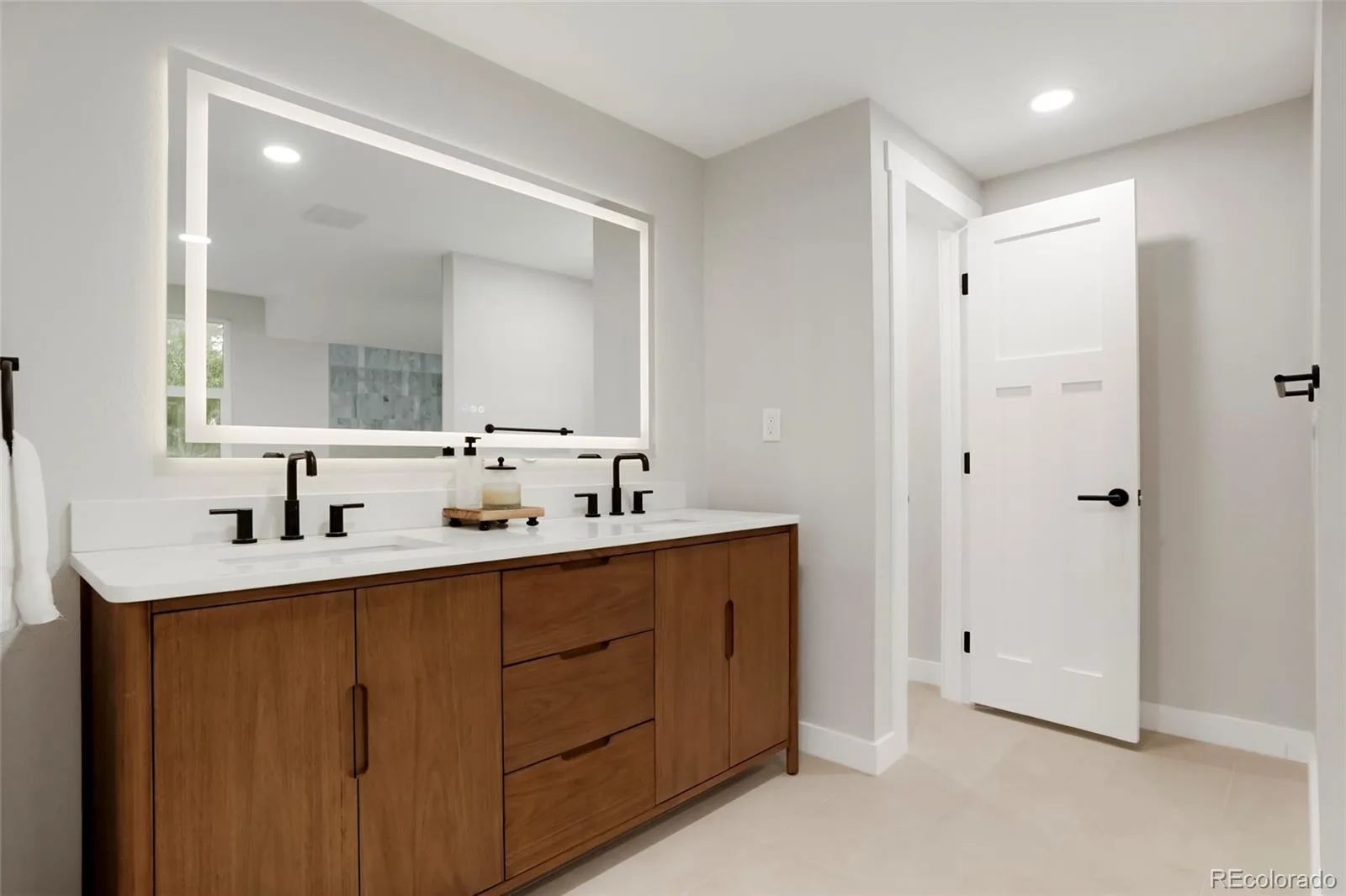 3692 E Briarwood Avenue Littleton CO 80122 | MLS #REC7871840 08292026134247 1600 24