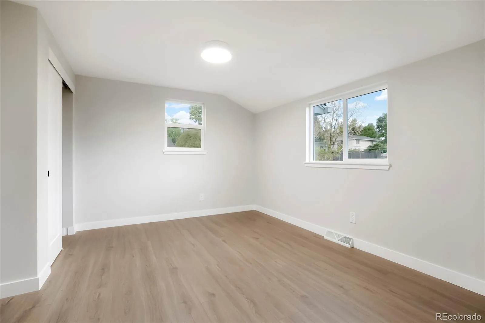 3692 E Briarwood Avenue Littleton CO 80122 | MLS #REC7871840 08292026134247 1600 26