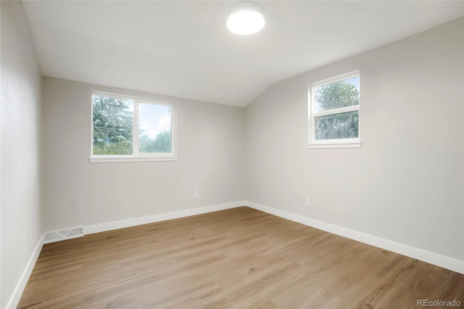 3692 E Briarwood Avenue Littleton CO 80122 | MLS #REC7871840 08292026134247 1600 30