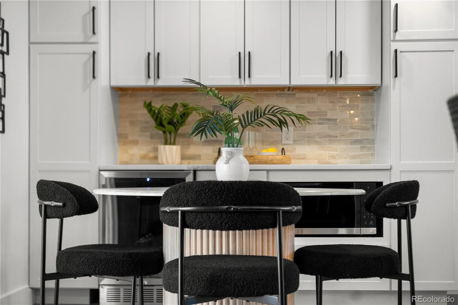 04122026223706 1600 14