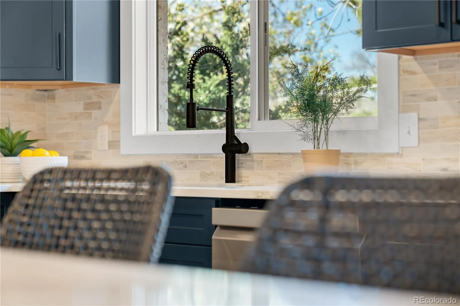 04122026223706 1600 15