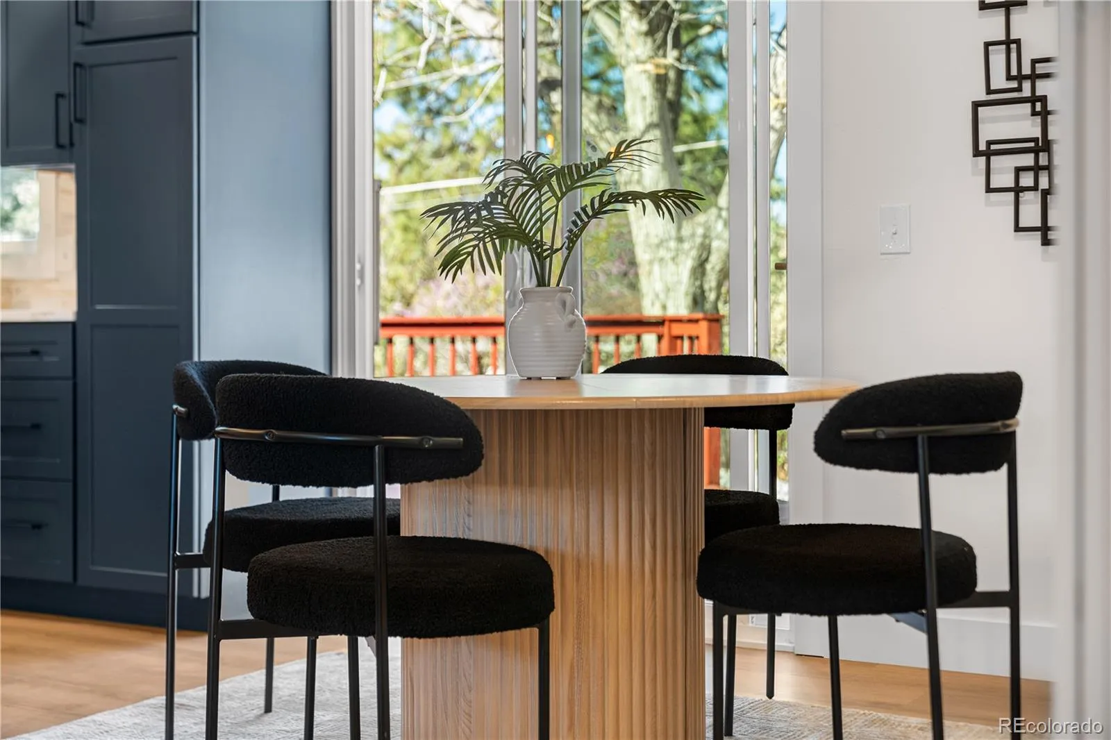 04122026223706 1600 18