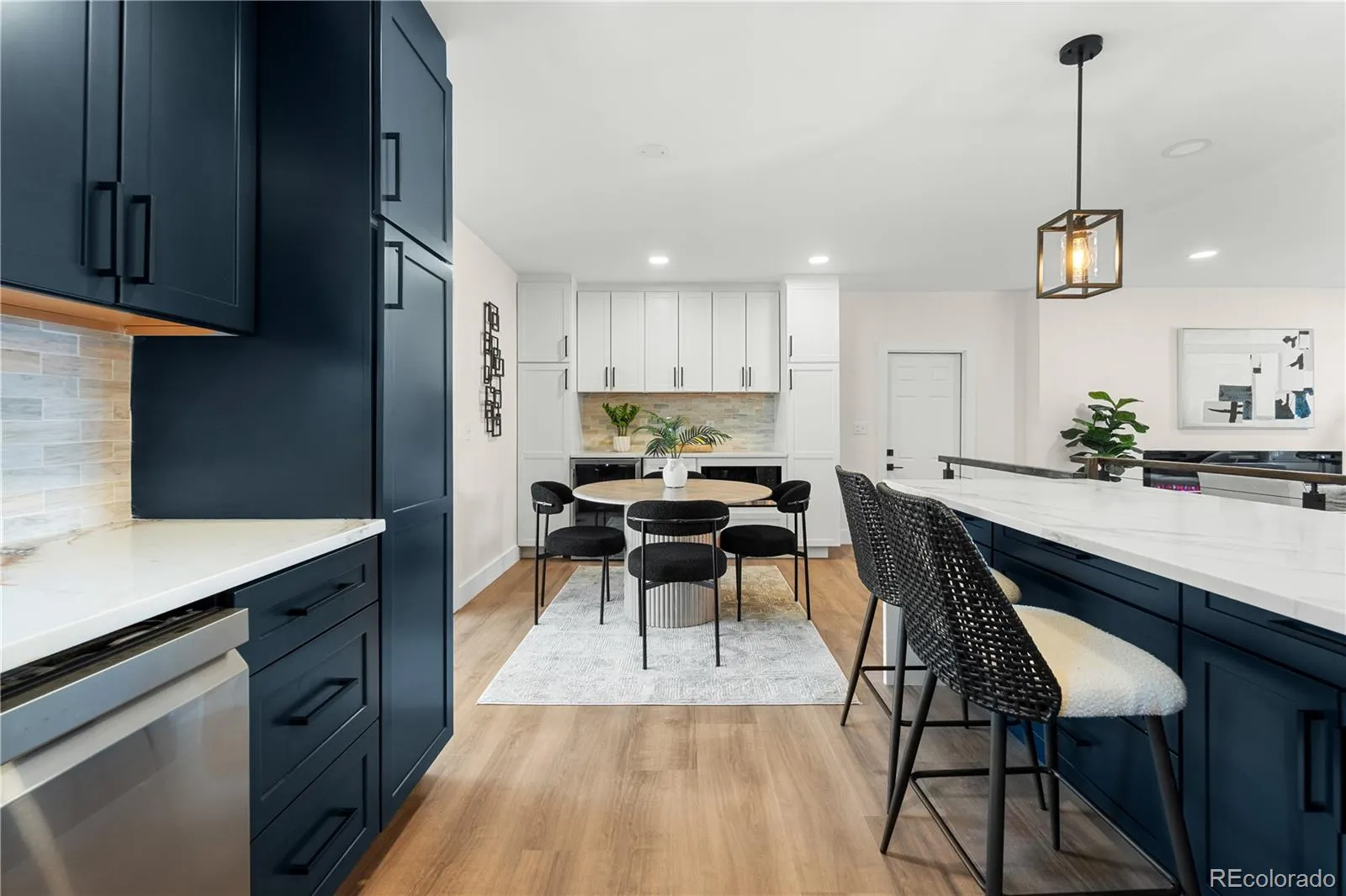 04122026223706 1600 20