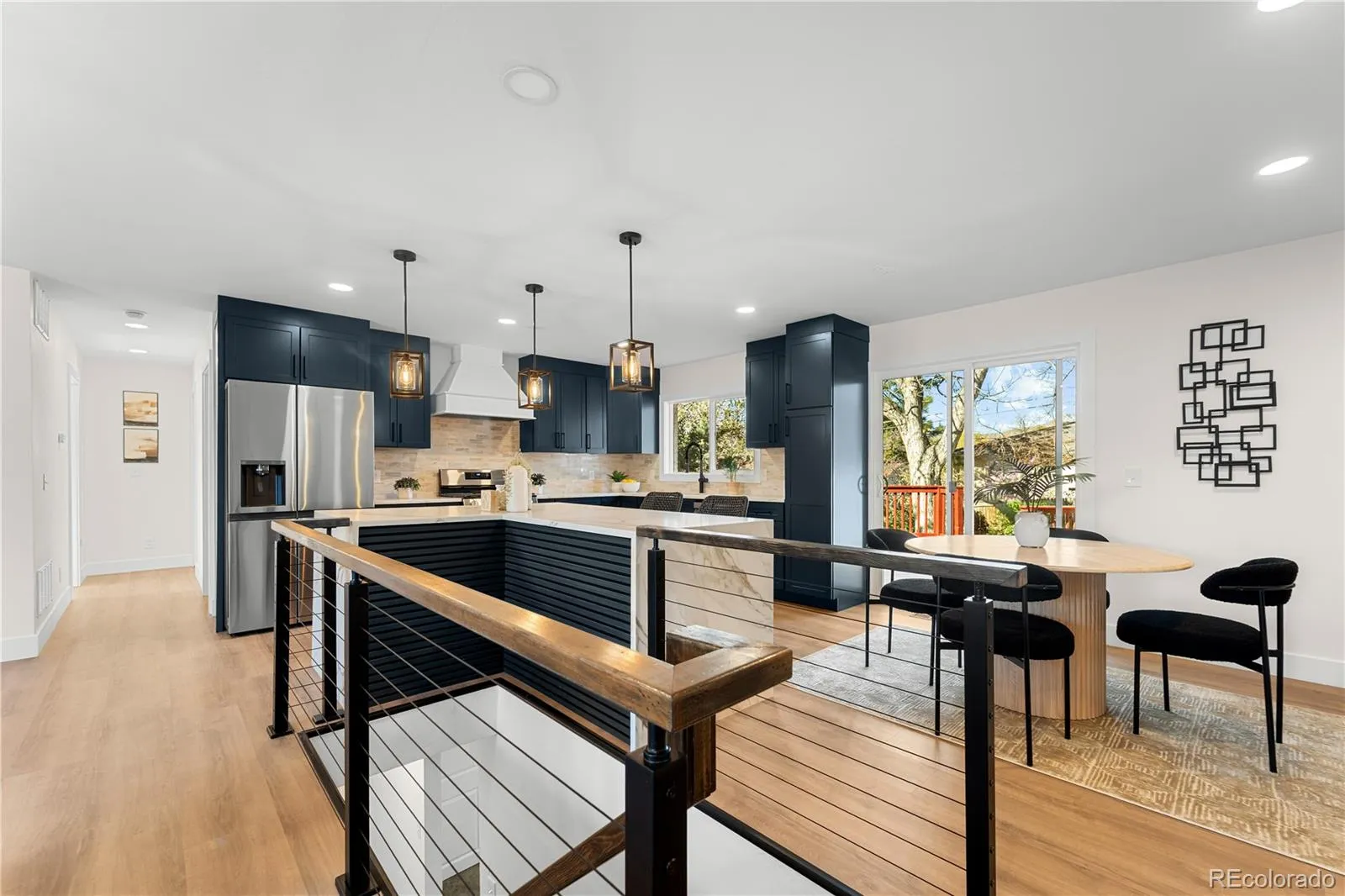 04122026223706 1600 21