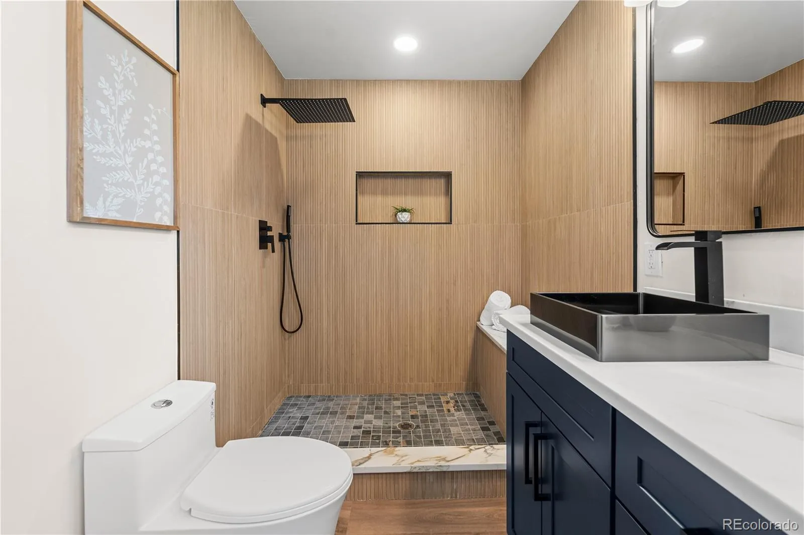 04122026223706 1600 25