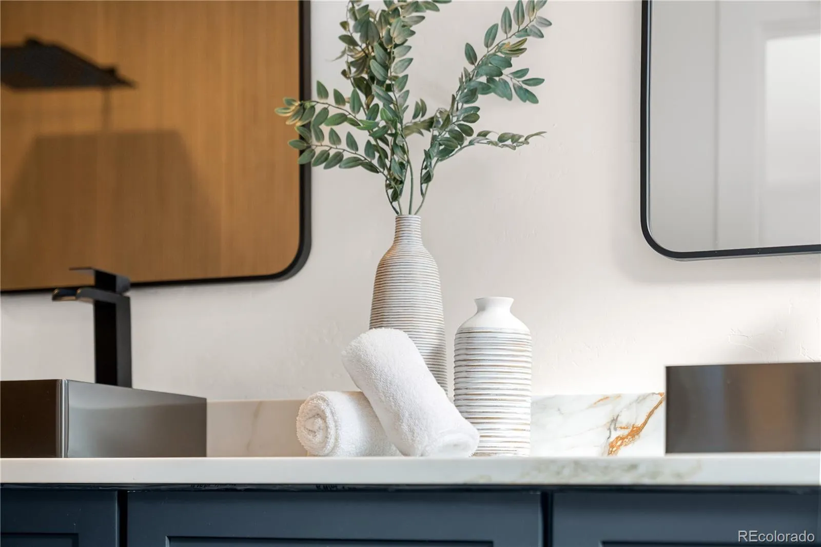 04122026223706 1600 26