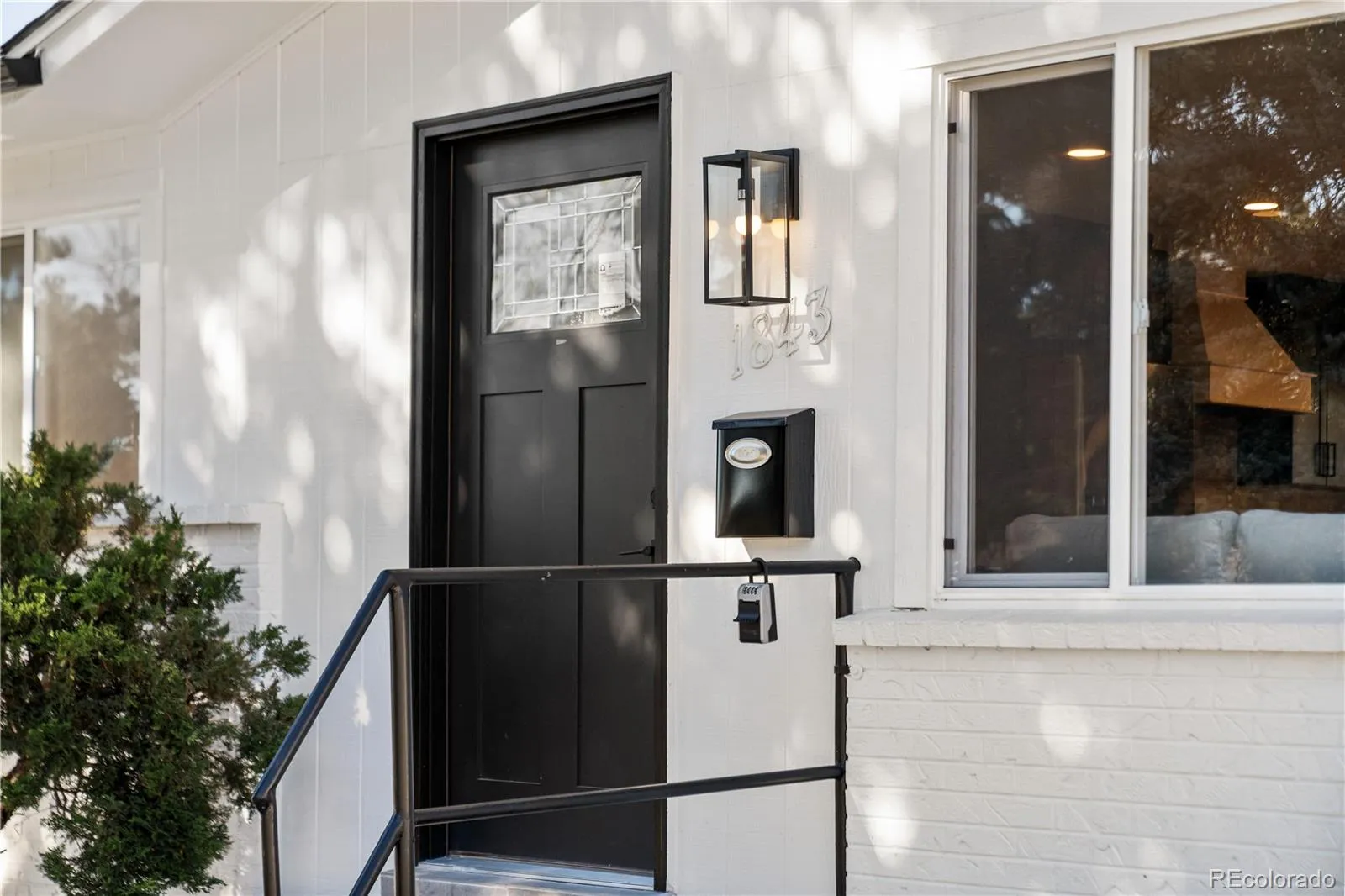 04122026223706 1600 5