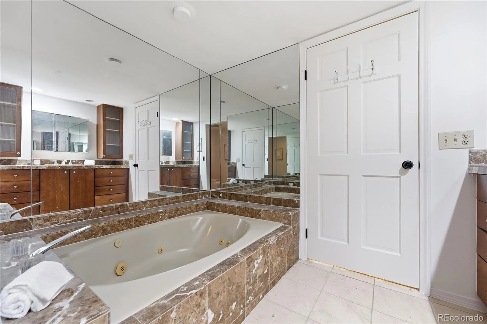 7000 E Quincy Avenue #218 Denver CO 80237 MLS #REC7877958 07022026174149 1600 28