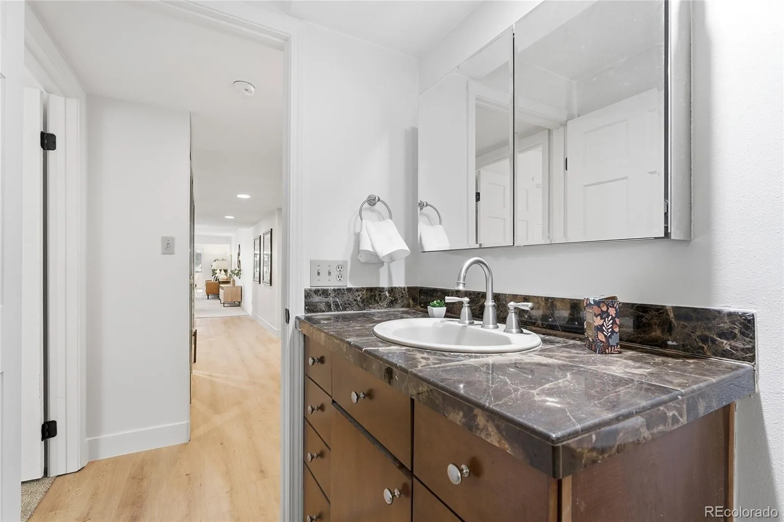 7000 E Quincy Avenue #218 Denver CO 80237 MLS #REC7877958 07022026174149 1600 34