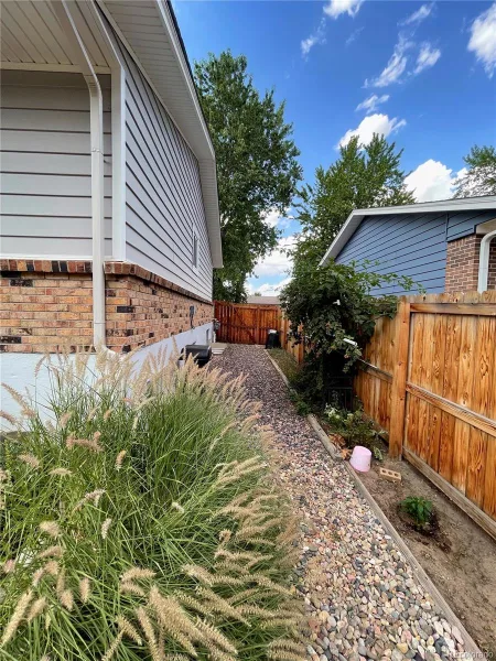 17634 E Eldorado Place Aurora CO 80013 | MLS #REC7878935 07282026164522 800 22