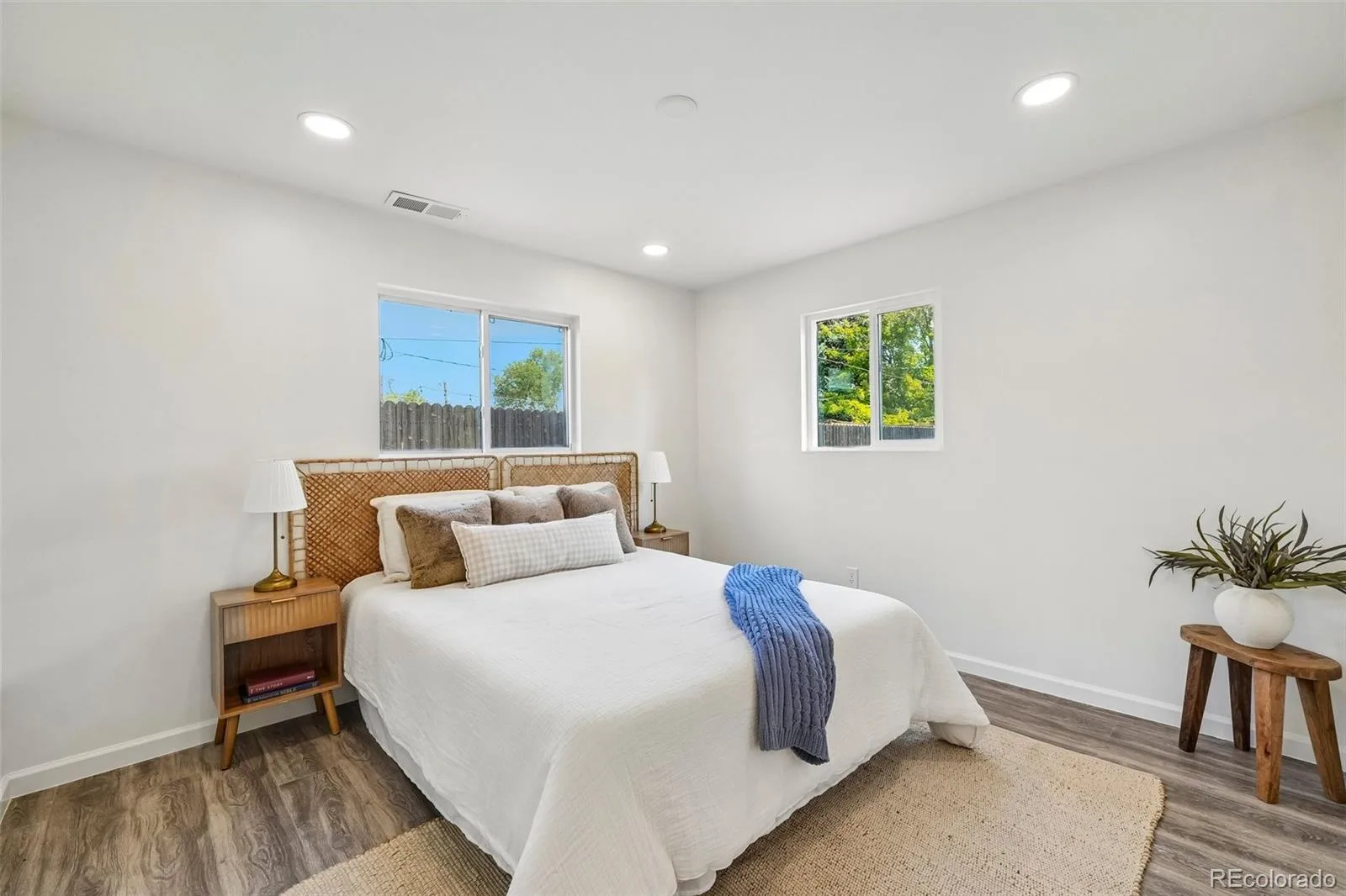 2850 Ivy Street Denver CO 80207 | MLS #REC7879357 08142026163419 1600 29