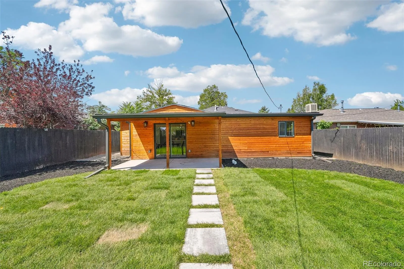 2850 Ivy Street Denver CO 80207 | MLS #REC7879357 08142026163419 1600 41
