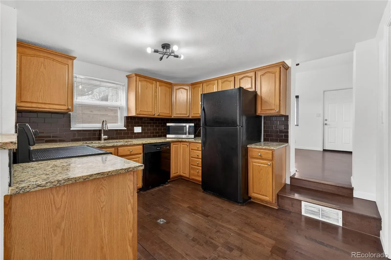 03182026205217 1600 12