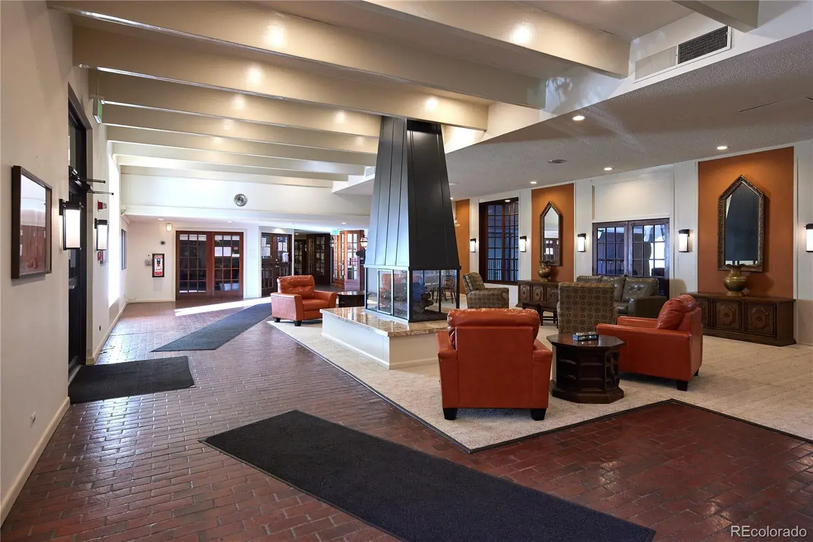 8060 E Girard Avenue #102 Denver CO 80231 MLS #REC7886121 02242026161938 1600 19