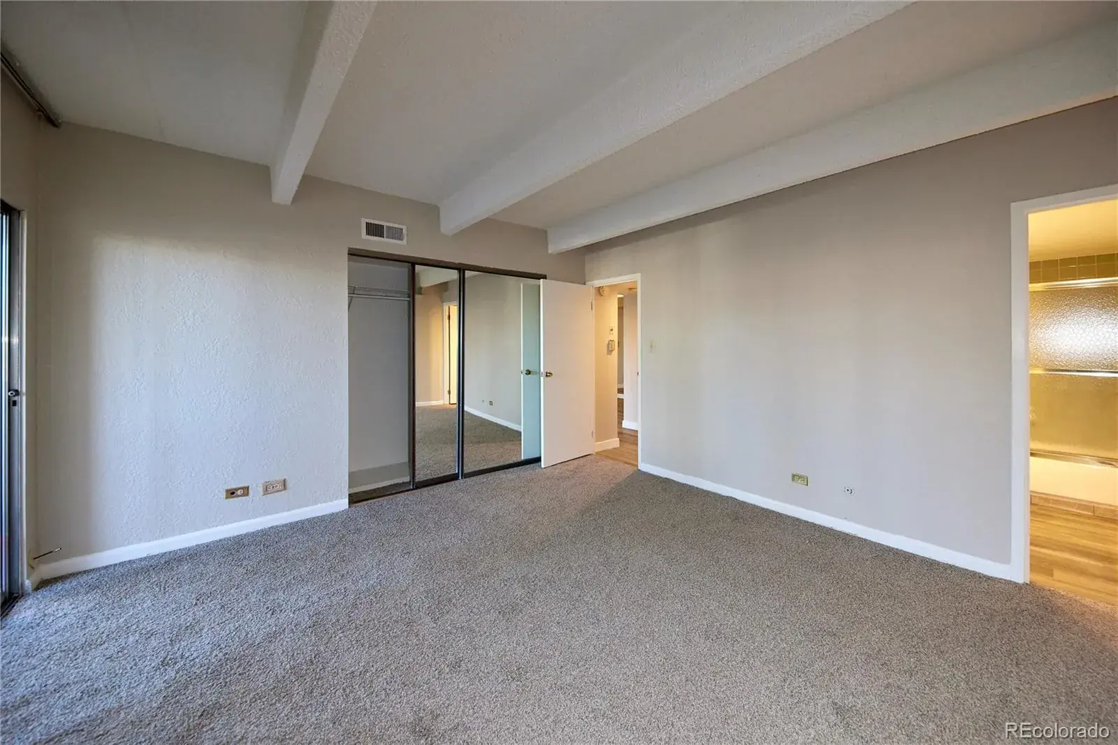 8060 E Girard Avenue #102 Denver CO 80231 MLS #REC7886121 02242026161938 1600 9