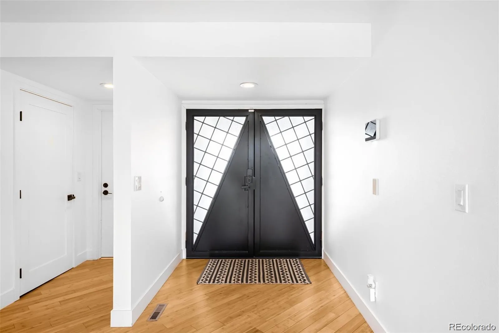 5401 E Dakota Avenue #3 Denver CO 80246 MLS #REC7887054 07032026151839 1600 1
