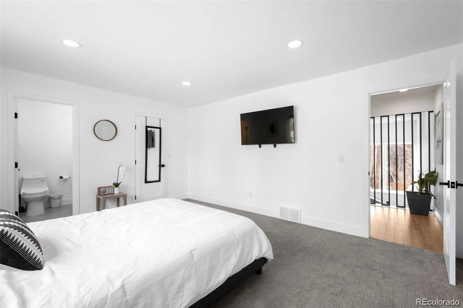 5401 E Dakota Avenue #3 Denver CO 80246 MLS #REC7887054 07032026151839 1600 15