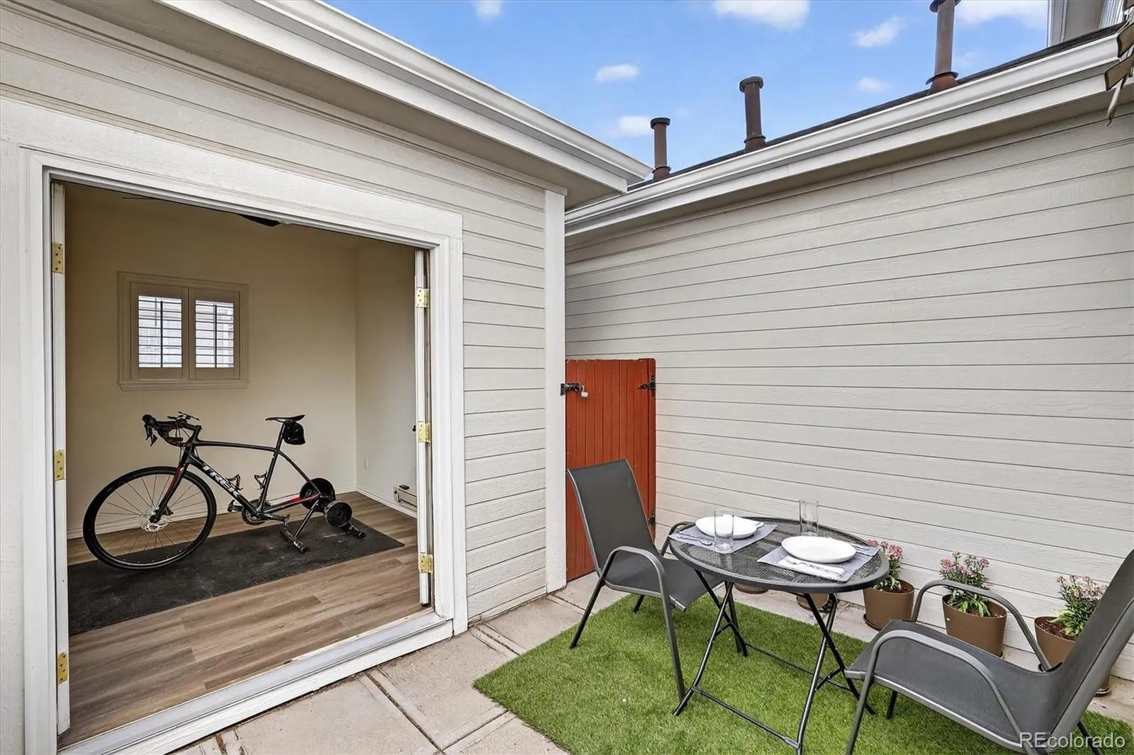 04032026220519 1600 20