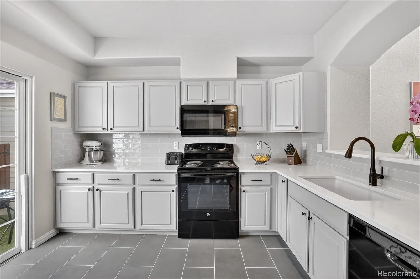 04032026220519 1600 7