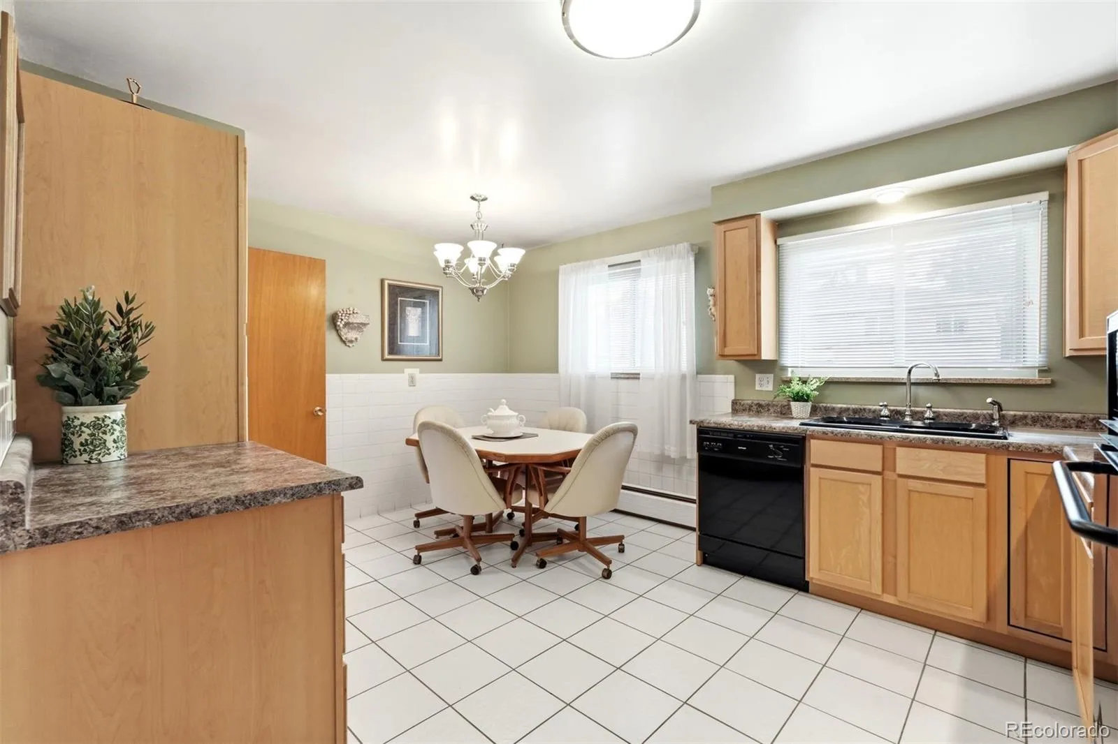 2940 W 42nd Avenue Denver CO 80211 MLS #REC7892071 06162026141804 1600 12