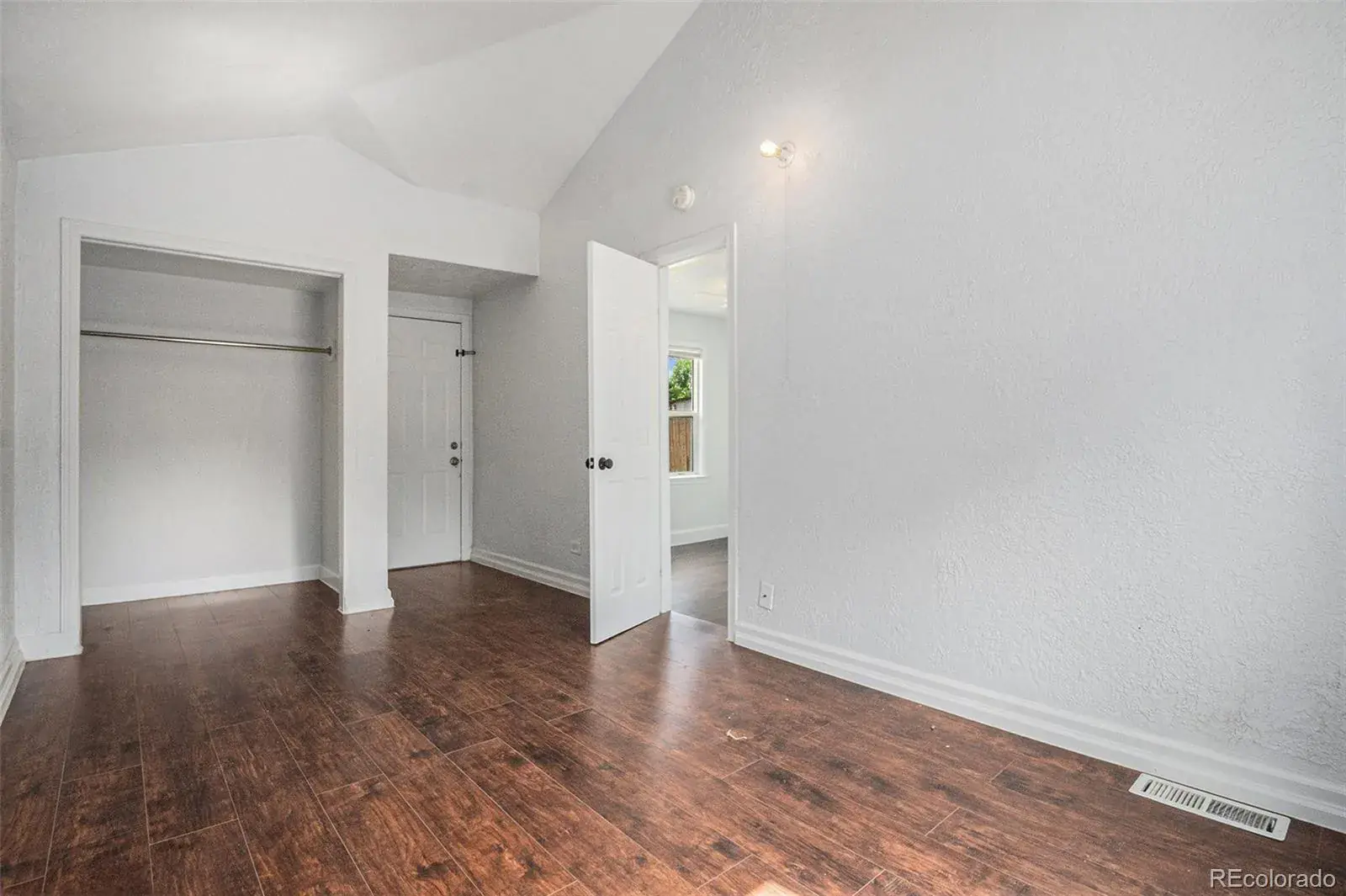 1764 Oswego Street Aurora CO 80010 MLS #REC7894047 01152026190848 1600 10