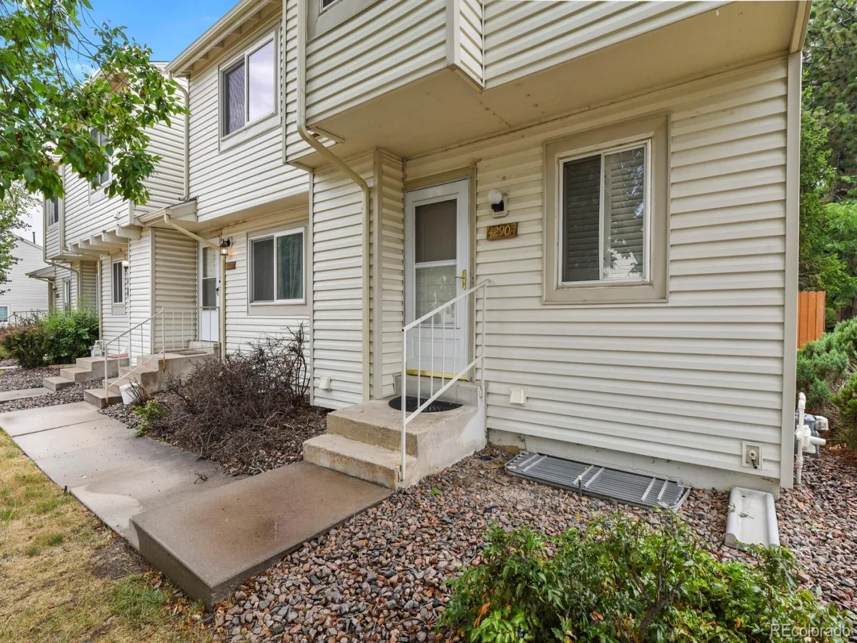 4290 S Mobile Circle #A Aurora CO 80013 MLS #REC7894909 06272026185559 1200 2